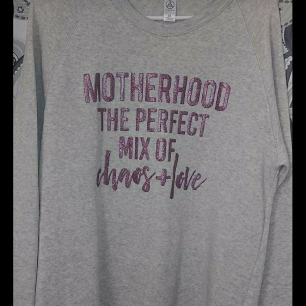 Medium unisex alternative apparel sweatshirt.